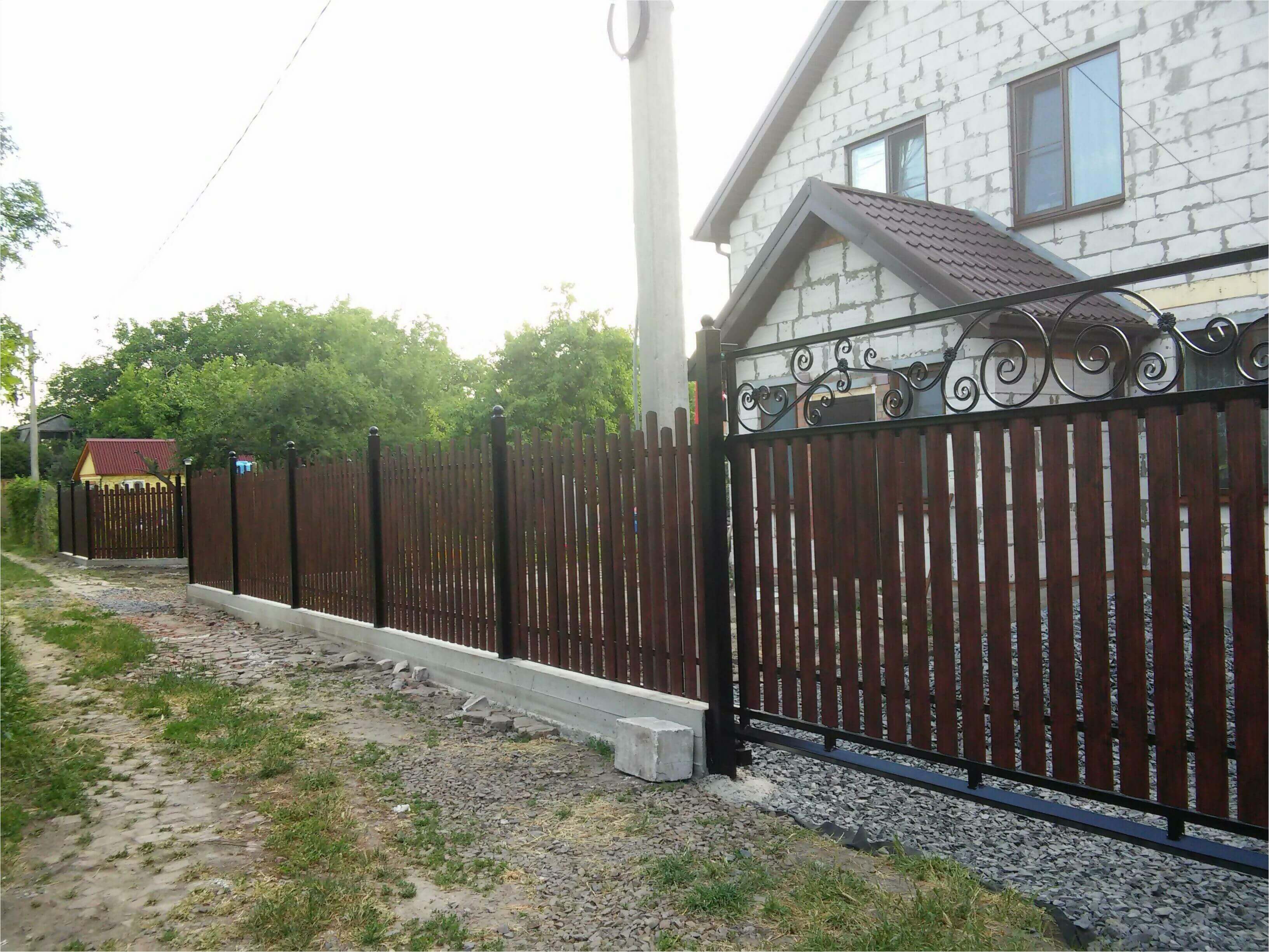 Забор из штакетника 90м фото1 в Усть-Катаве