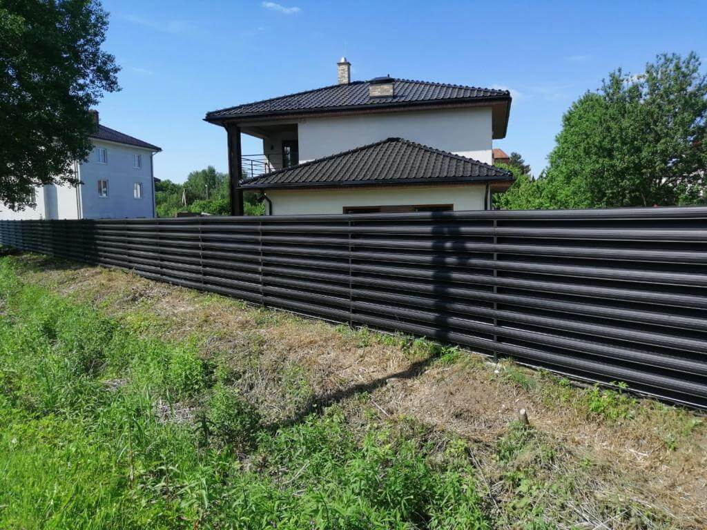 забор из штакетника Черный Стальной Бархат фото4 в Усть-Катаве
