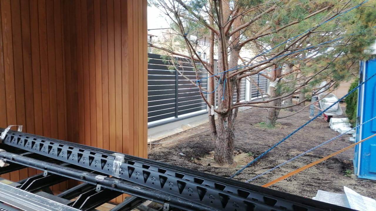 Забор-ранчо из металлопланкена 36м RAL7024 Серый Графит фото 2 в Усть-Катаве