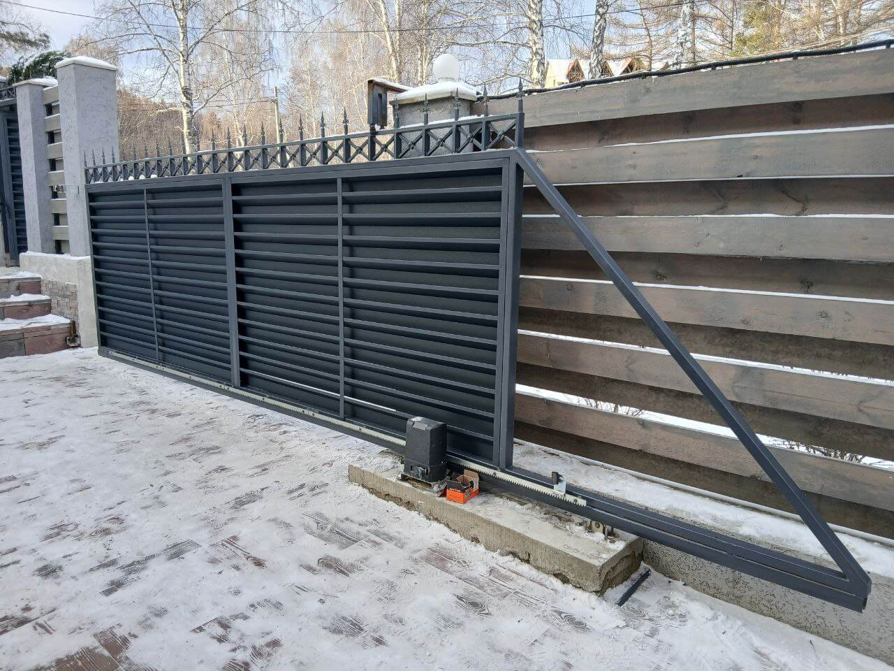 Входная группа из ламелей Хай-Тек RAL7024/7024 Серый Графит двусторонний МАТТЕ фото 23 в Усть-Катаве