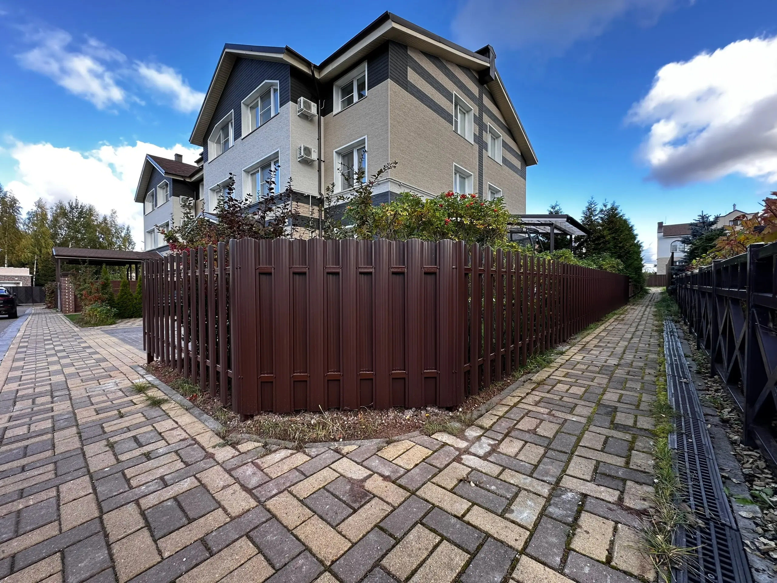 Заборчик из евроштакетника 18м RAL8017/8017 Шоколад двусторонний фото 1 в Усть-Катаве