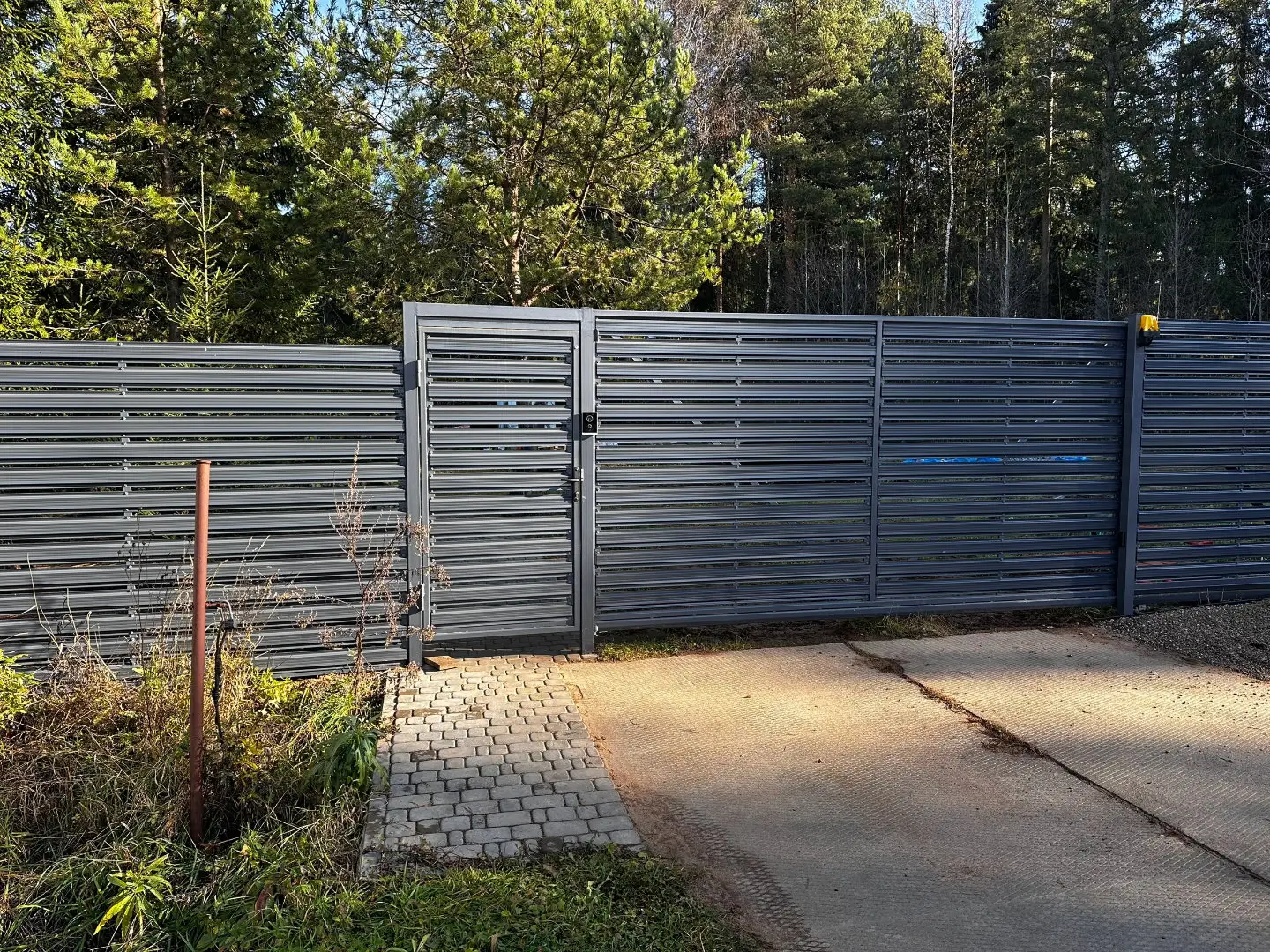 Забор-ранчо из евроштакетника 10м RAL7024 Серый Графит в Усть-Катаве