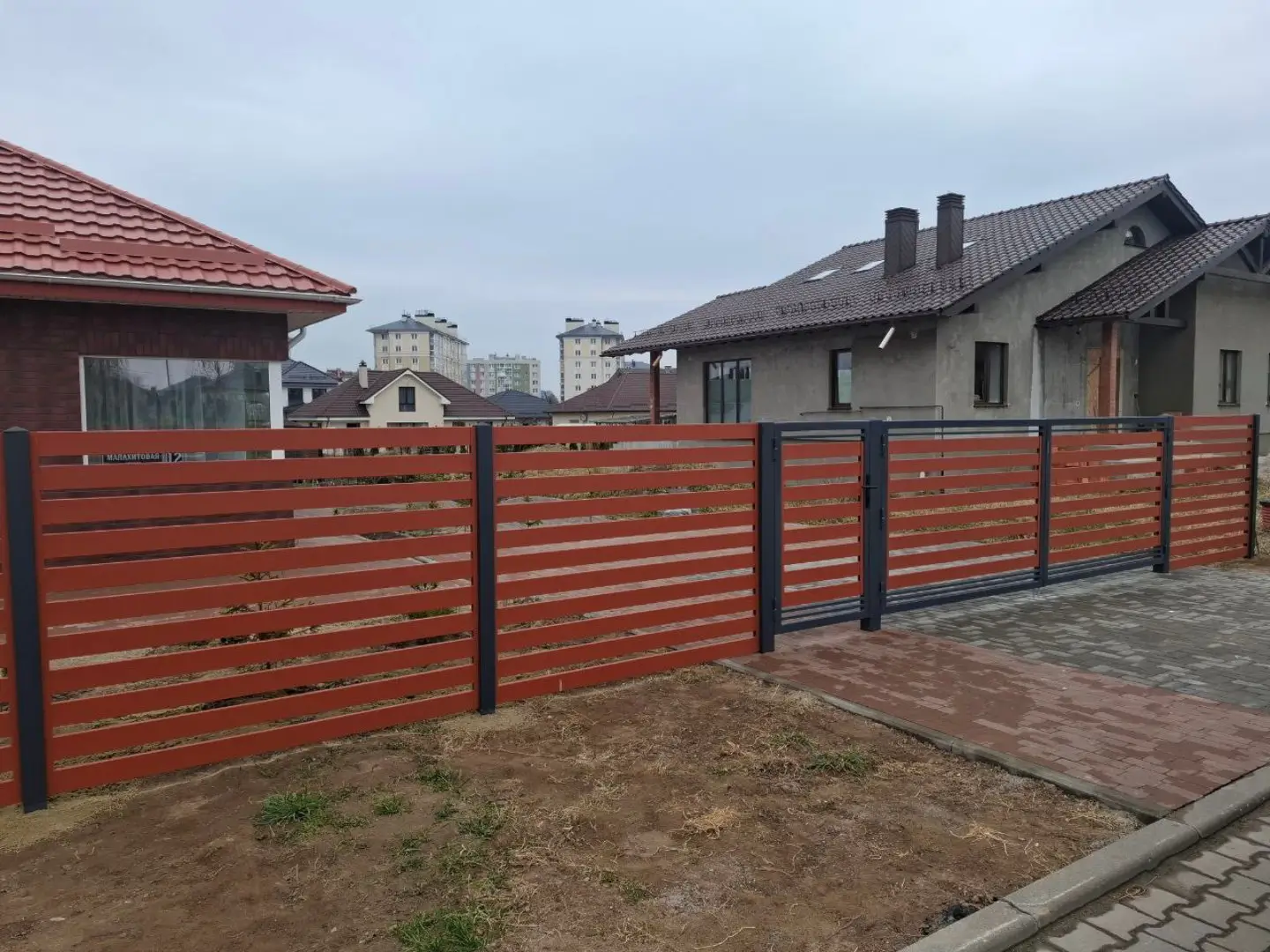 Забор-ранчо из металлопланкена 18м RAL8004 Терракотовый в Усть-Катаве